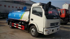 东风国四多利卡洒水车图片